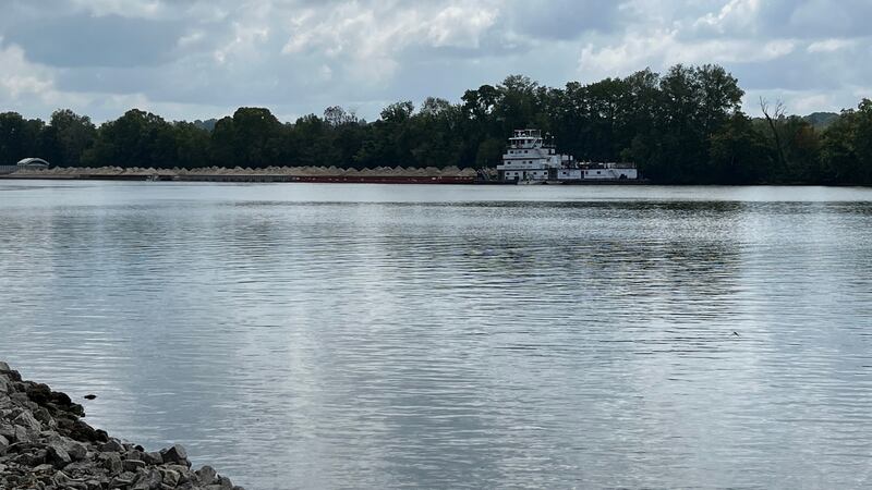 Padre e hijo murieron al chocar el jet ski que manejaban en el lago Cheatham la noche del sábado