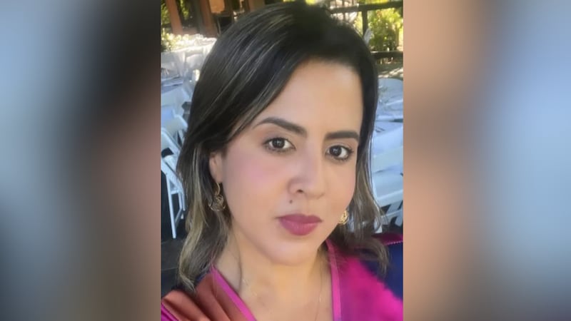 Estefany Rodriguez, reportera de Nashville Noticias detenida por agentes de ICE