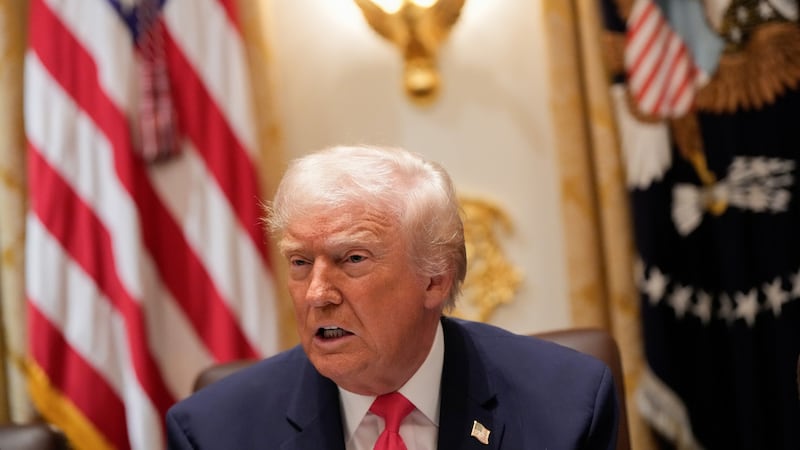 El presidente de Estados Unidos, Donald Trump, interviene en una reunión de su gobierno en la...