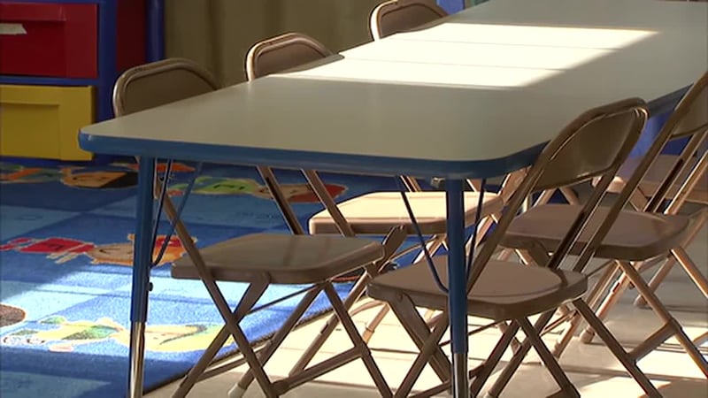 Redadas y deportaciones impactan directamente a escuelas, alertan padres y maestros. "Ya se...